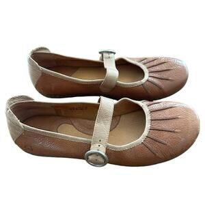 BORN BROWN LEATHER MARY JANE STYLE BUCKLE SHOES Sz 9 40.5 Cottagecore Comfort